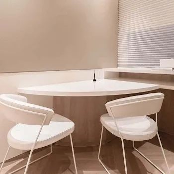 大西美容形成クリニック 京都2院の刺青除去を受ける前のカウンセリングルーム