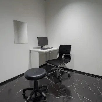 TCB東京中央美容外科 京都2院の刺青除去を受ける前の診察室