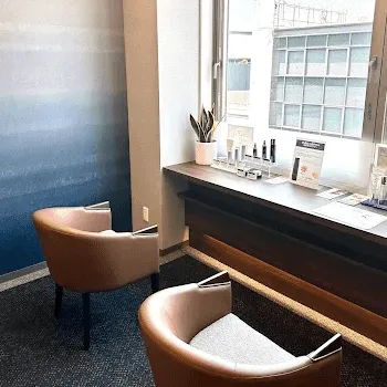 ヴェリィ形成皮フ科クリニックの刺青除去を受ける前の待合室