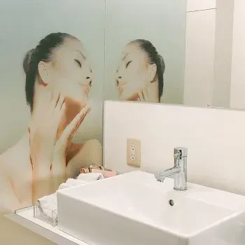 共立美容外科 京都院の肩ボトックスを受けた後のパウダールーム