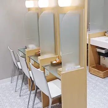 品川スキンクリニック 京都院の肩ボトックスを受けた後のパウダールーム