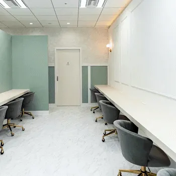 ルラ(LULA)美容クリニック 名古屋2院のケミカルピーリングを受ける前の待合室