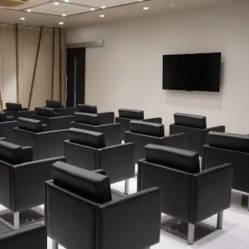 湘南美容クリニック 名古屋5院のケミカルピーリングを受ける前の待合室