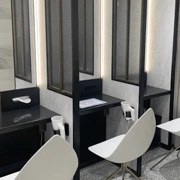 品川美容外科 名古屋院のケミカルピーリングを受けた後のパウダールーム