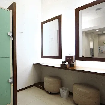 高須クリニック 名古屋2院のケミカルピーリングを受けた後のパウダールーム