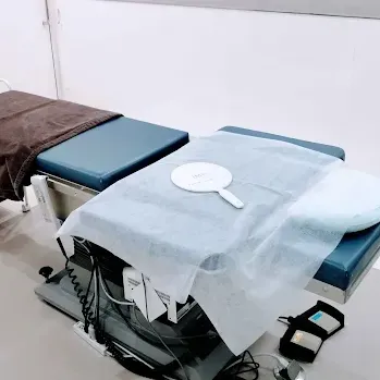 エースクリニック 名古屋院の刺青除去を受ける施術室