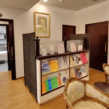 新垣形成外科の刺青除去を受ける前の受付