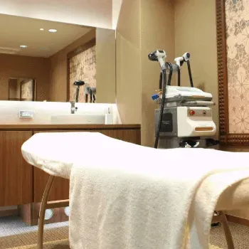 野本真由美スキンケアクリニックのデンシティを受ける施術室