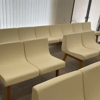 しむら皮膚科クリニックの刺青除去を受ける前の待合室