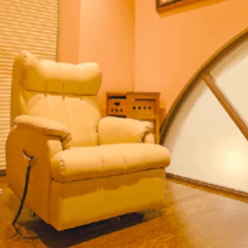 アリナガ美容外科の刺青除去を受ける前の待合室