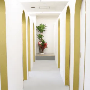 銀座美容クリニック大分院の刺青除去を受ける前の廊下