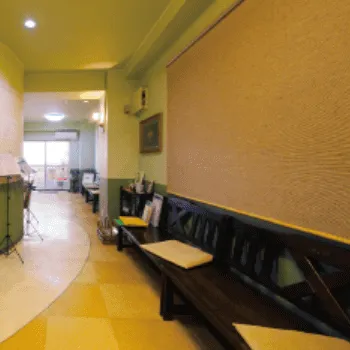 橋本形成外科の刺青除去を受ける前の待合室