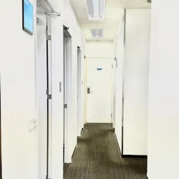 共立美容外科 大分院の刺青除去を受ける前の廊下