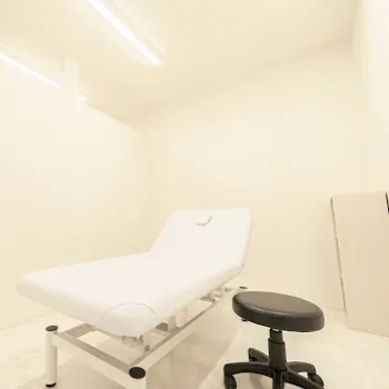 TCB東京中央美容外科 大分院の刺青除去を受ける施術室