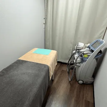 河田外科形成外科の刺青除去を受ける施術室