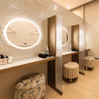 美容皮膚科エルムクリニック 大阪院のケミカルピーリングを受けた後のパウダールーム