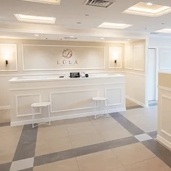 ルラ(LULA)美容クリニック 大阪2院のケミカルピーリングを受ける前の受付