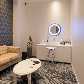 大阪TAクリニックのケミカルピーリングを受けた後のパウダールーム