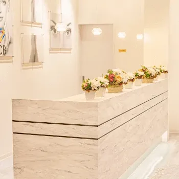 TCB東京中央美容外科 大阪6院のケミカルピーリングを受ける前の受付