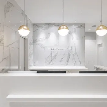 デイリースキンクリニック 大阪1院のデンシティを受ける前の受付