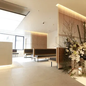 Wクリニック 大阪2院のデンシティを受ける前の待合室