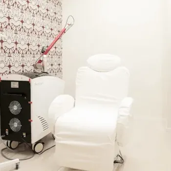 大阪TAクリニックの刺青除去を受ける施術室