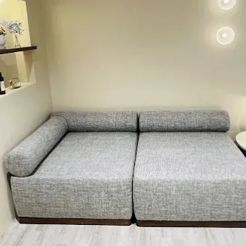 LIGHT CLINIC 大阪院のオンダリフトを受ける前の待合室