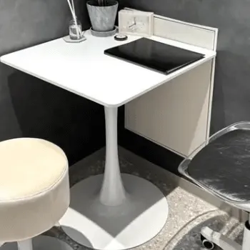 RIVER CLINIC 大阪院のオンダリフトを受ける前のカウンセリングルーム