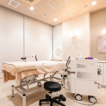 美容皮膚科エルムクリニック大阪院のピコスポットを受ける施術室