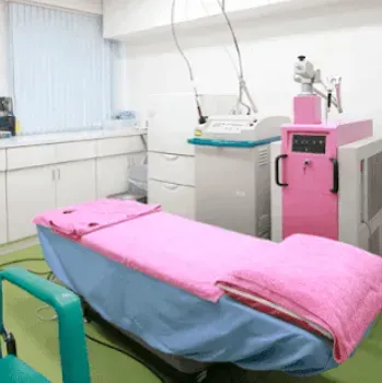 大塚美容形成外科 札幌院の肩ボトックスを受ける施術室