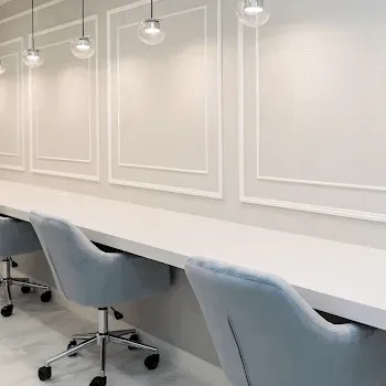 ルラ(LULA)美容クリニック 東京7院のケミカルピーリングを受ける前の待合室