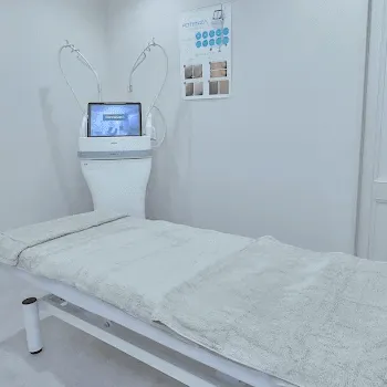 デイリースキンクリニック 東京1院のデンシティを受ける施術室