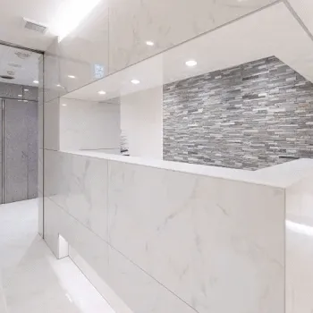 渋谷美容外科クリニック 東京4院のデンシティを受ける前の受付