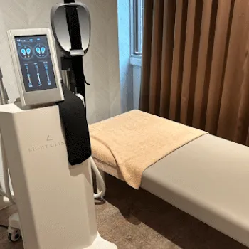 LIGHT CLINIC 東京1院のジェントルマックスプロの都度払いによる施術を受ける施術室