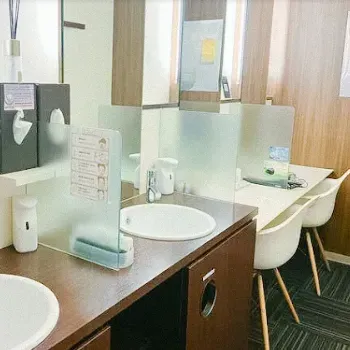 共立美容外科の刺青除去のイメージの刺青除去を受けた後のパウダールーム