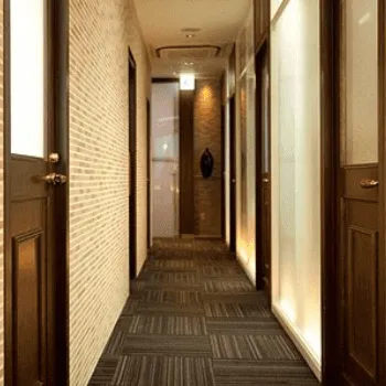 共立美容外科 東京4院のピコスポットを受ける前の廊下