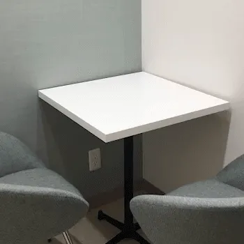 あおばクリニック 横浜院のデンシティを受ける前のカウンセリングルーム