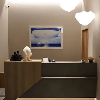 ROOTS Clinicのデンシティを受ける前の受付