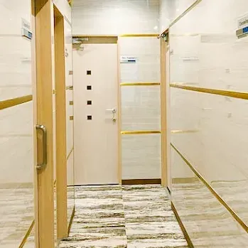 共立美容外科 横浜院のヒアルロン酸注射を受ける前の待合室