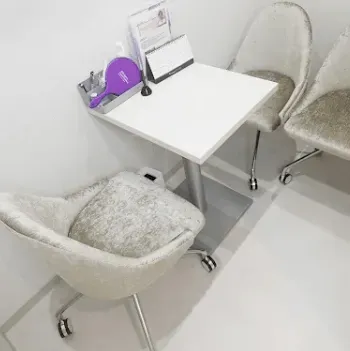 水の森美容クリニック 横浜院のヒアルロン酸注射を受ける前の待合室