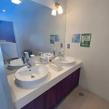 表参道スキンクリニック 全国3院のデンシティを受けた後のパウダールーム