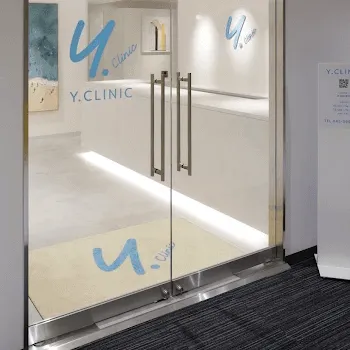 Y.CLINICの入口の様子