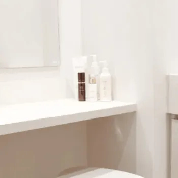 中央クリニック 全国18院の刺青除去を受けた後のパウダールーム