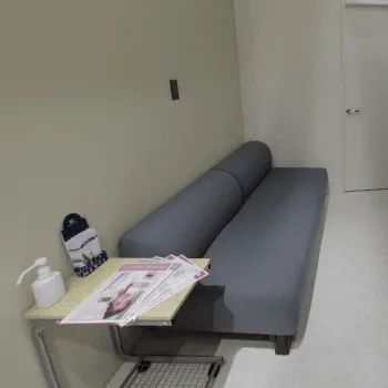 レナトゥスクリニック 全国7院のジャルプロスーパーハイドロを受ける前の待合室