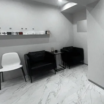 スマートスキンクリニック 全国2院のジャルプロスーパーハイドロを受ける前の待合室