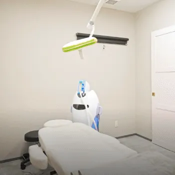 エルムクリニック 全国2院のリズネを受ける施術室