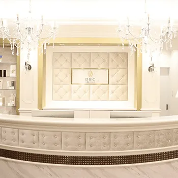 大美会クリニック 全国6院のプルリアルデンシファイを受ける前の受付