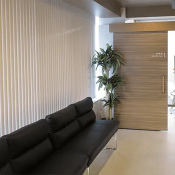 ジョウクリニック 全国4院のプルリアルデンシファイを受ける前の待合室