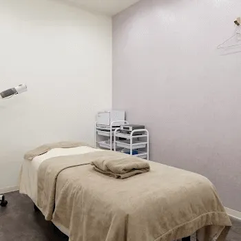 ふみビューティークリニックのプルリアルバイオスカルプチャーを受ける施術室