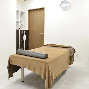 麹町皮ふ科・形成外科クリニックのプルリアルバイオスカルプチャーを受ける施術室